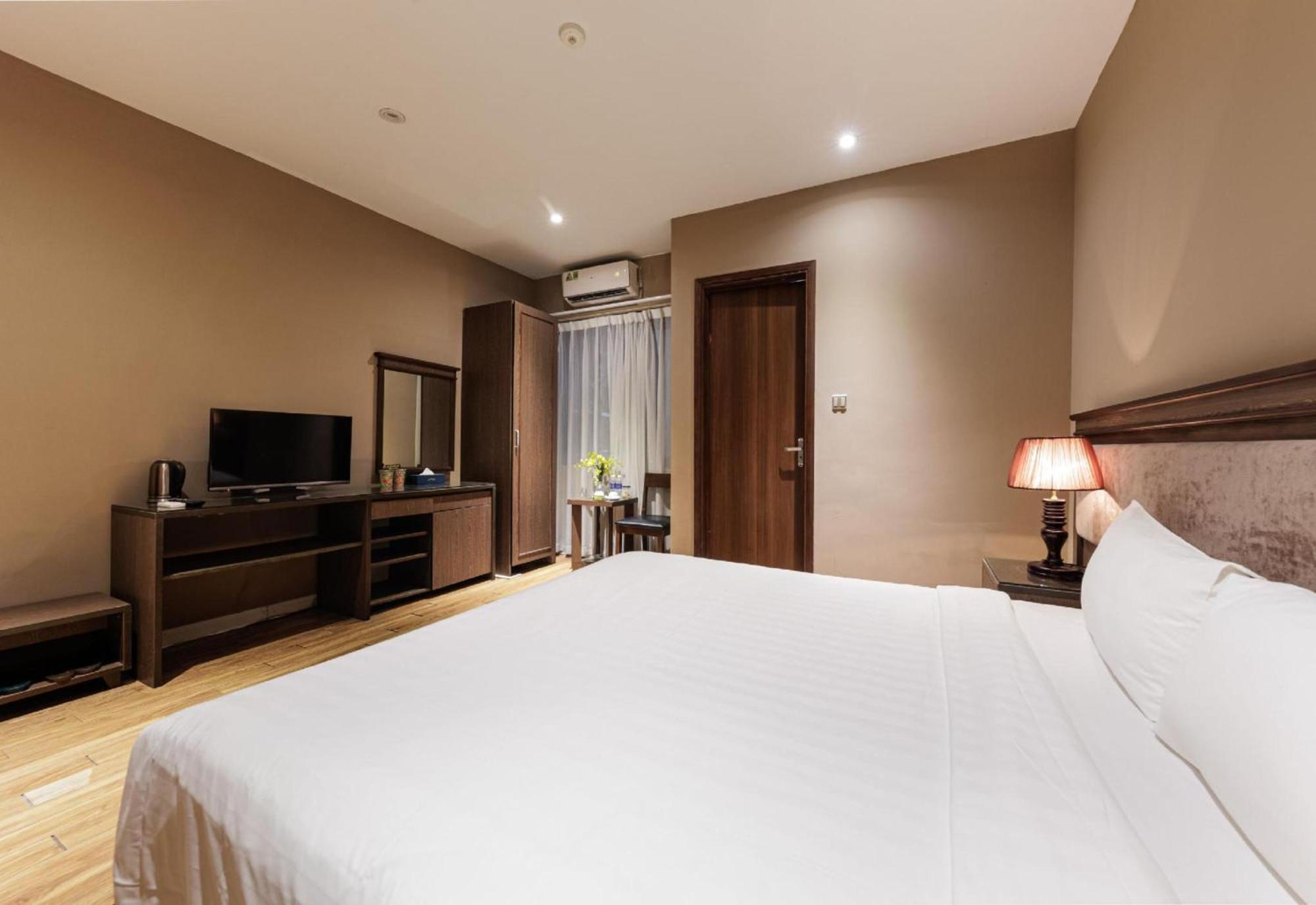 Collection O Le Grand Hanoi Hotel - The Tryst Exterior foto