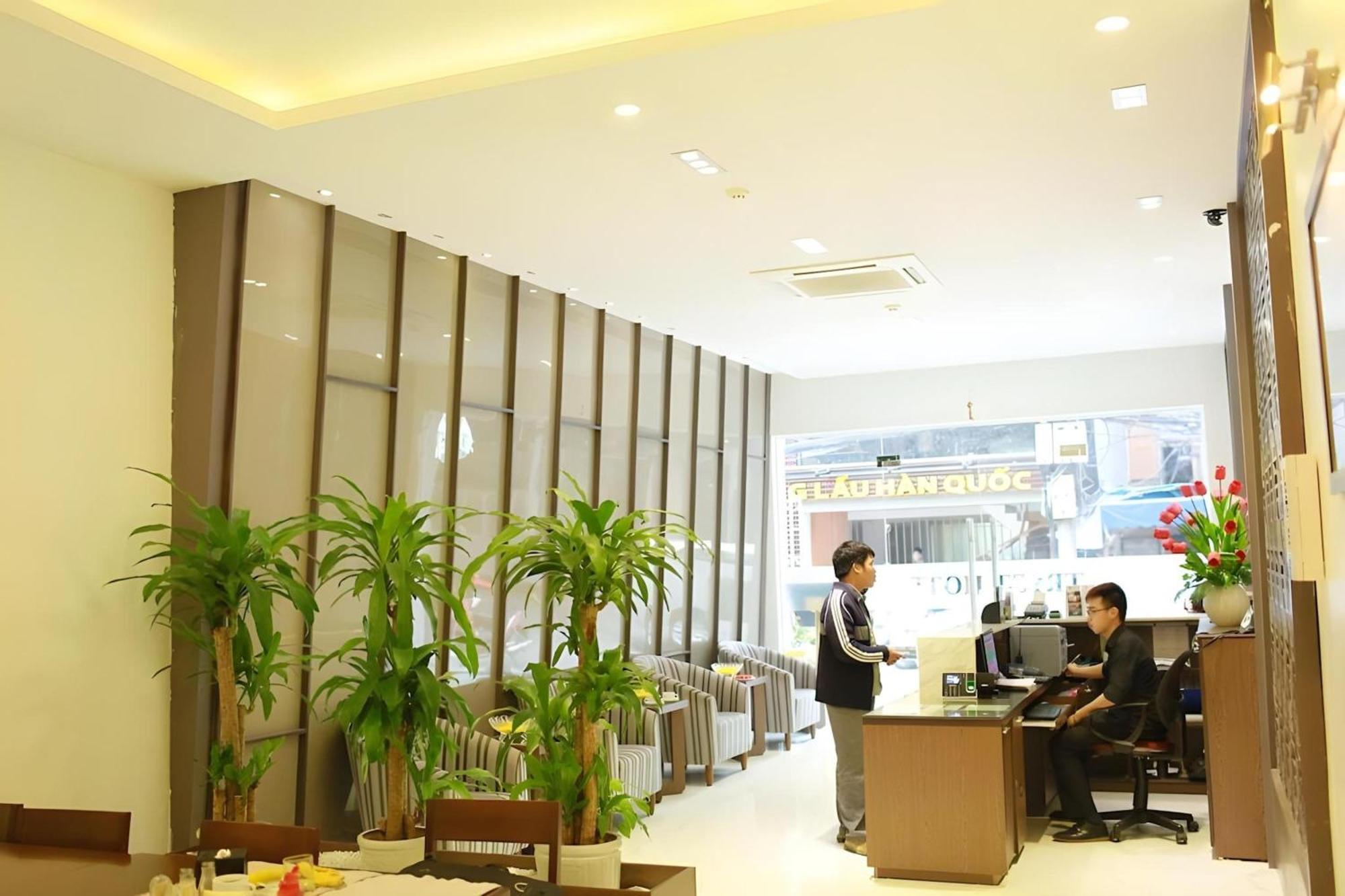 Collection O Le Grand Hanoi Hotel - The Tryst Exterior foto